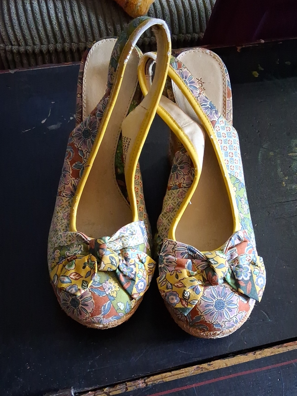 Xhilaration Multicolor Floral Slingback Flats with Yellow Trim
